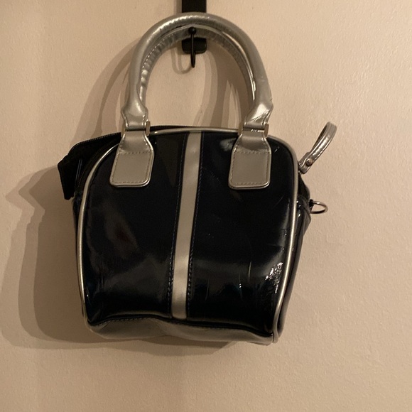 Faux Leather Navy Blue Camera Case Bag w Silver Crossbody Straps Handles & Trim - Picture 1 of 8